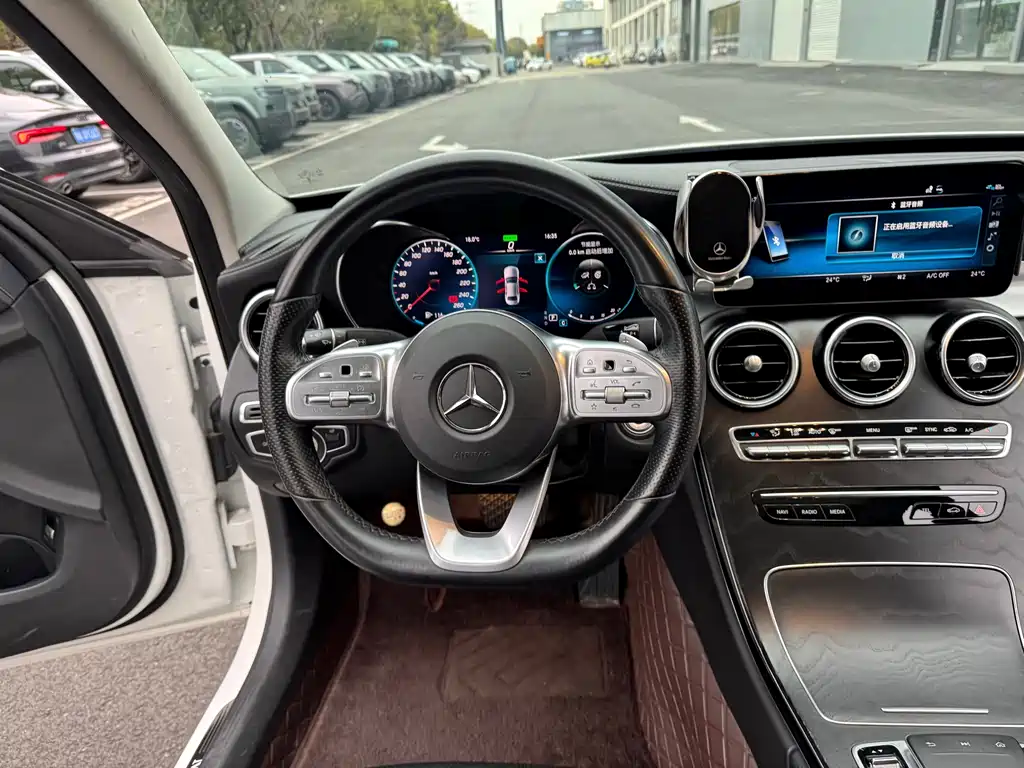 Mercedes-Benz C-Class — фото 8