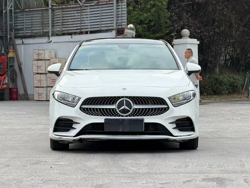 Mercedes-Benz A-Class — фото 2