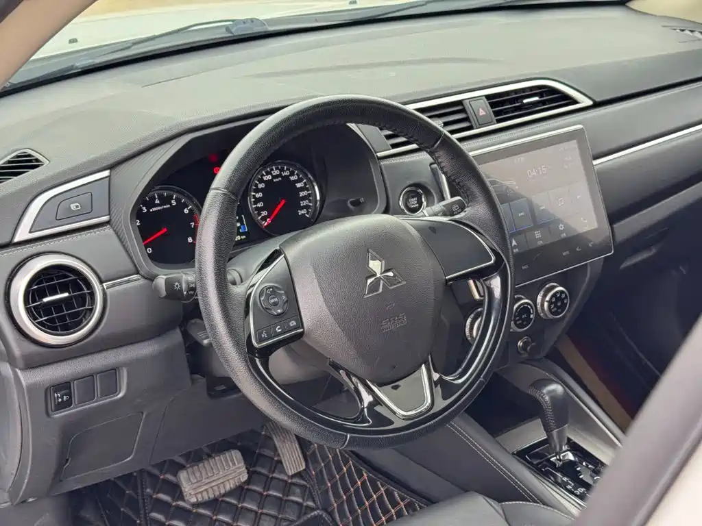 Mitsubishi ASX — фото 23