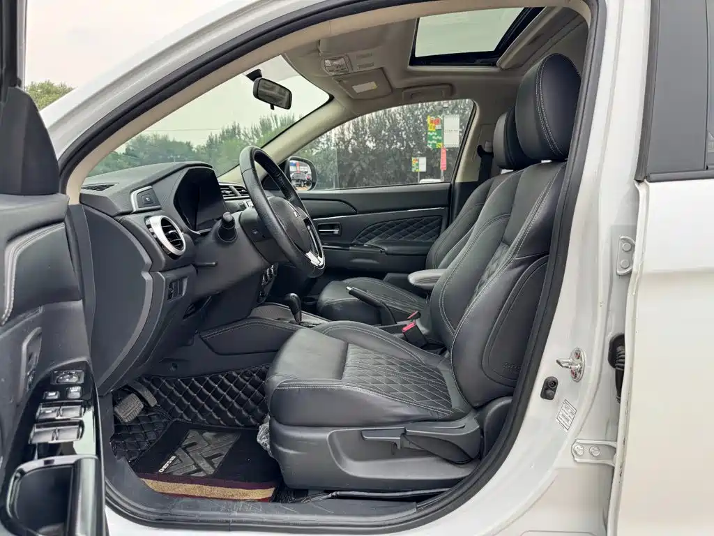 Mitsubishi ASX — фото 24