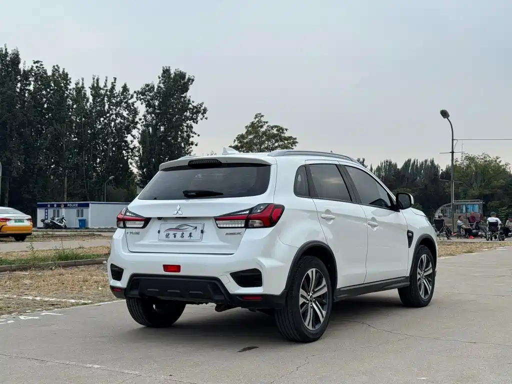 Mitsubishi ASX — фото 6