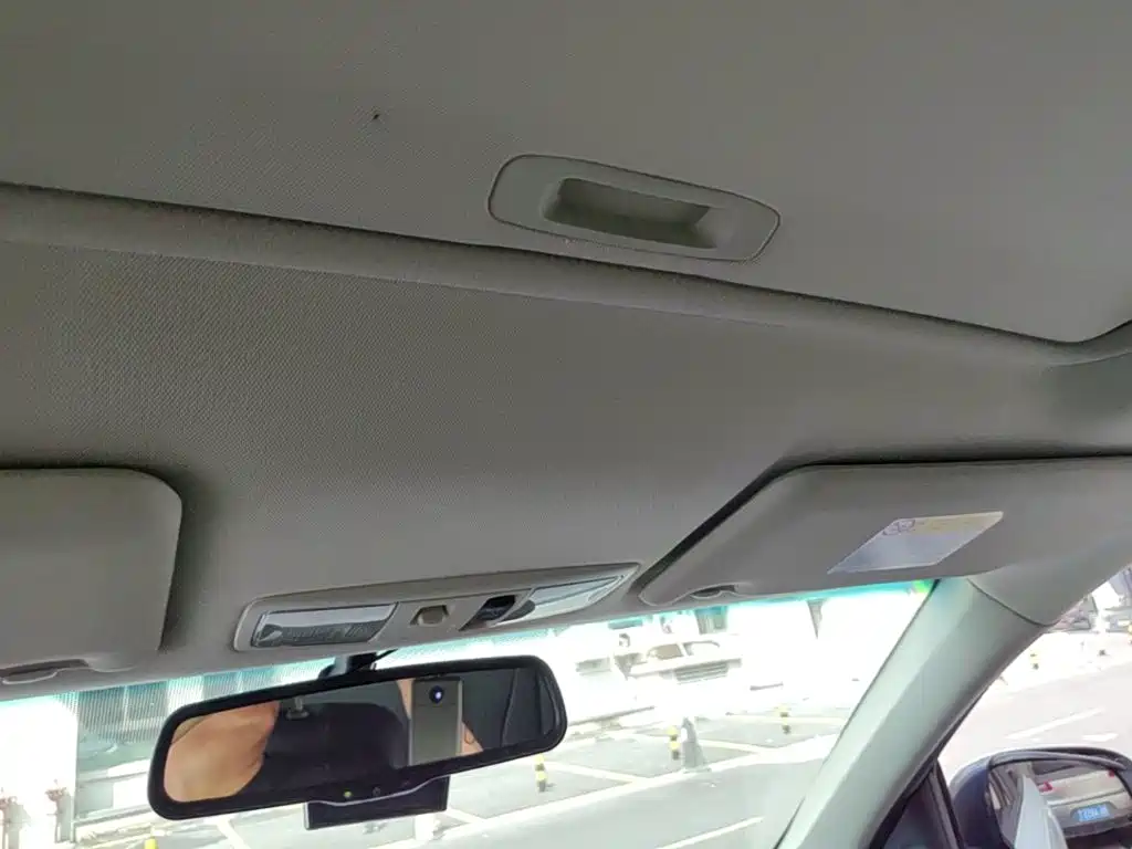 Mitsubishi Outlander — фото 18