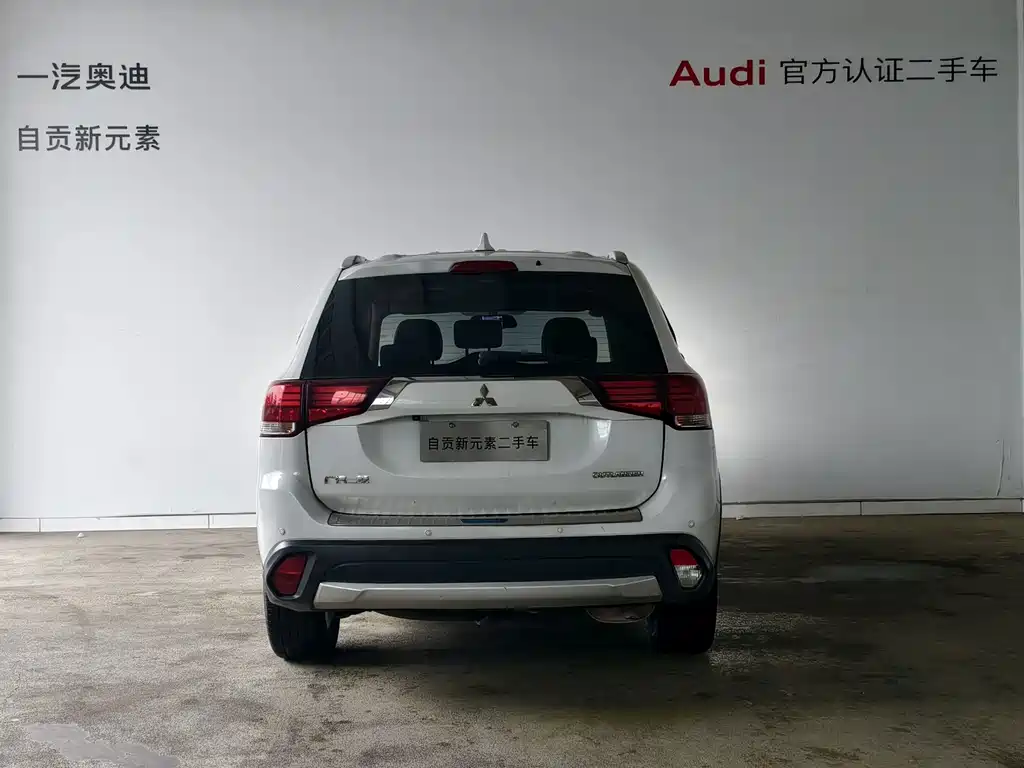 Mitsubishi Outlander — фото 3