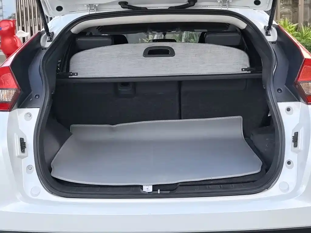 Mitsubishi Eclipse Cross — фото 13