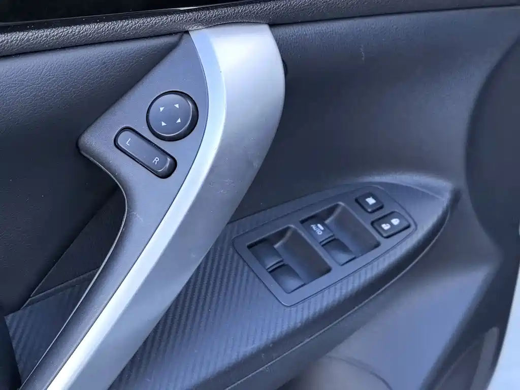 Mitsubishi Eclipse Cross — фото 17