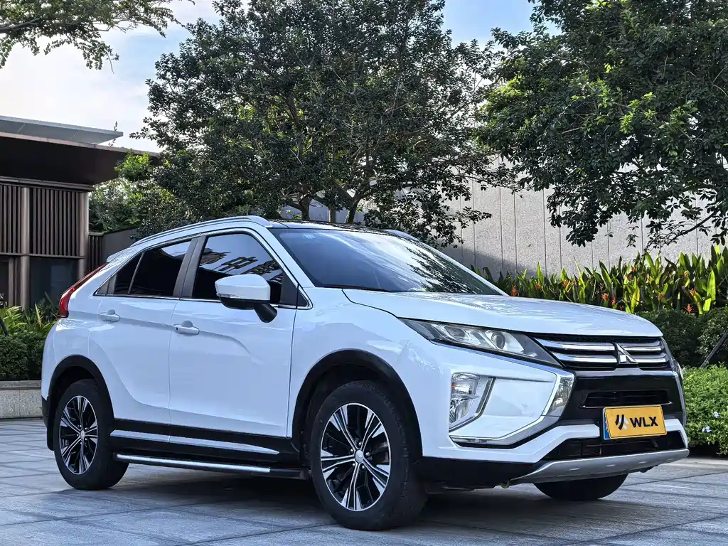 Mitsubishi Eclipse Cross — фото 3