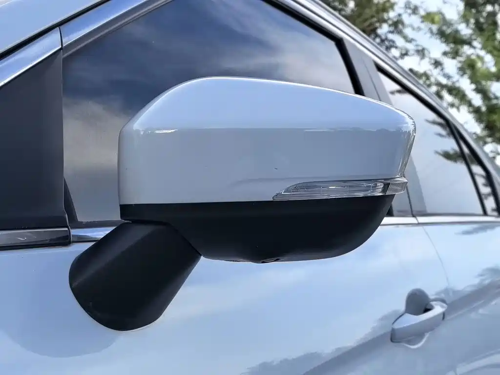 Mitsubishi Eclipse Cross — фото 23