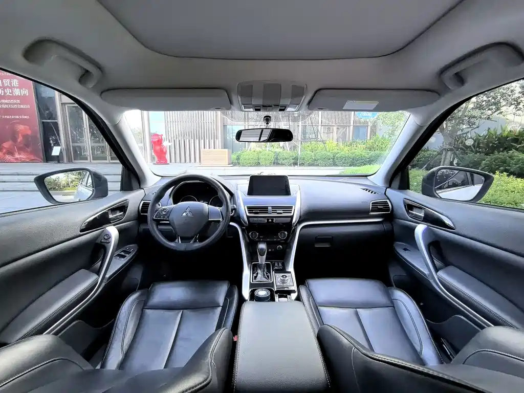 Mitsubishi Eclipse Cross — фото 5
