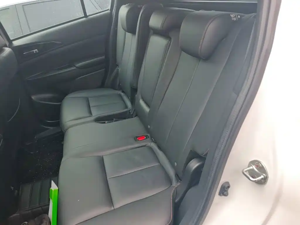 Mitsubishi Eclipse Cross — фото 17