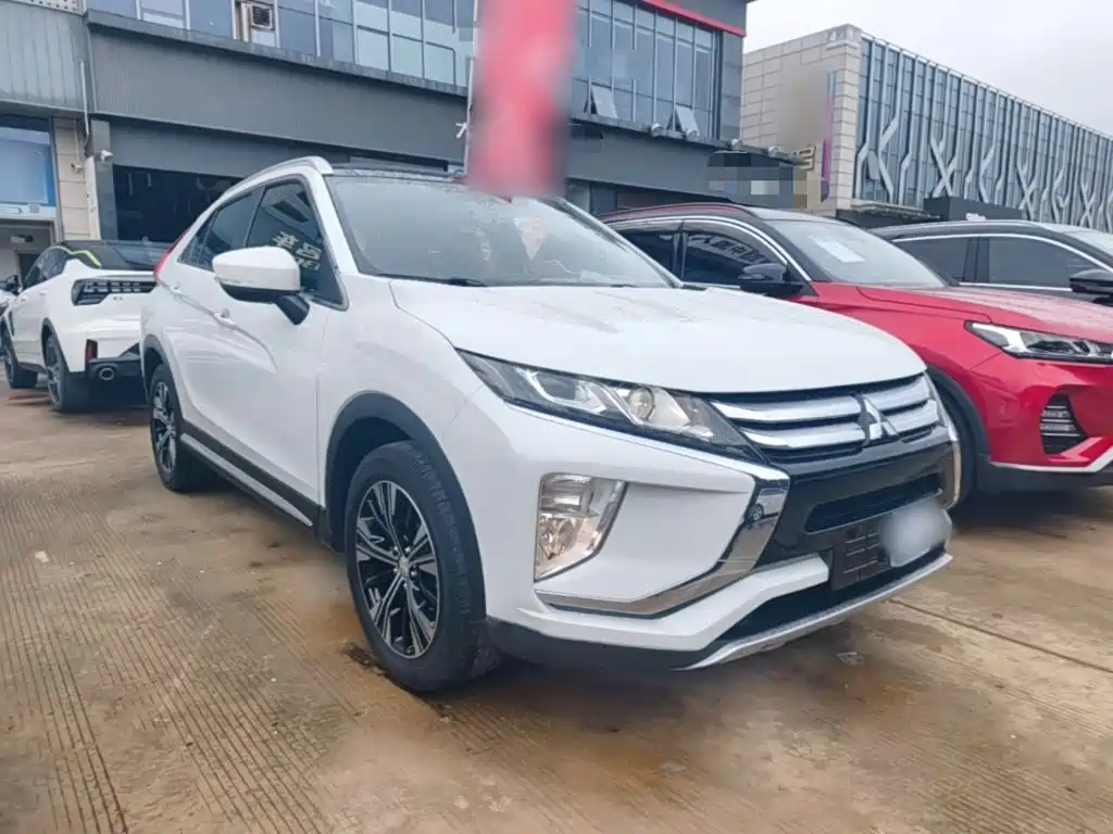 Mitsubishi Eclipse Cross — фото 4