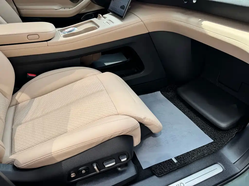 NIO EC7 — фото 19