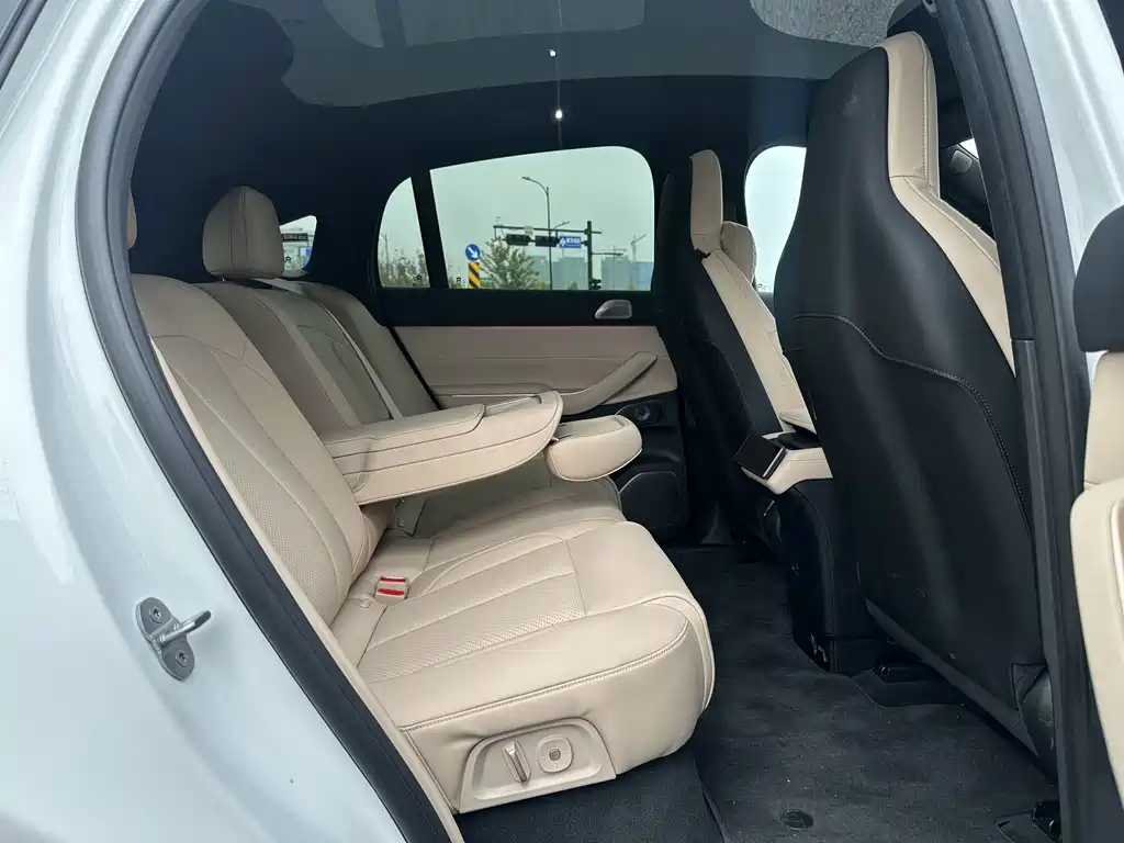 NIO EC7 — фото 15