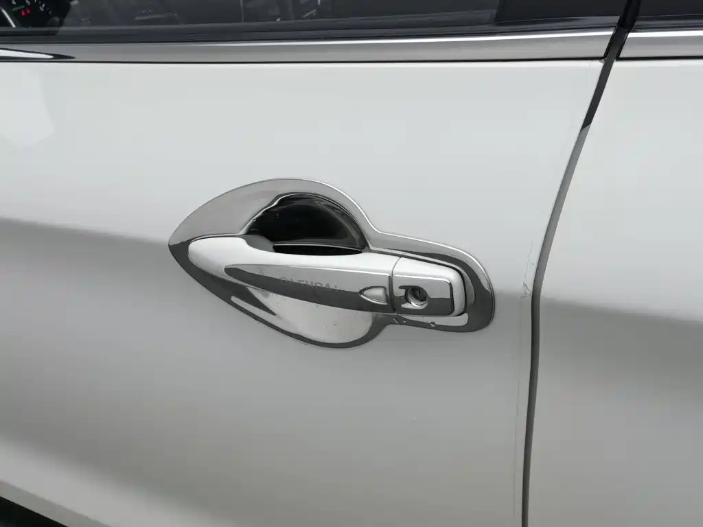 Nissan Qashqai — фото 18