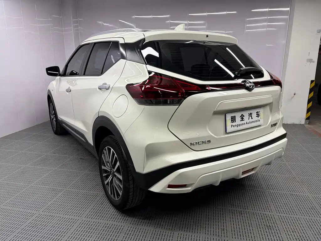 Nissan Kicks — фото 17