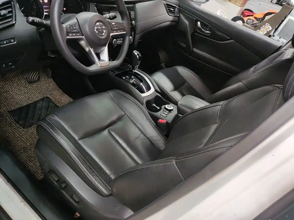 Nissan X-Trail — фото 15