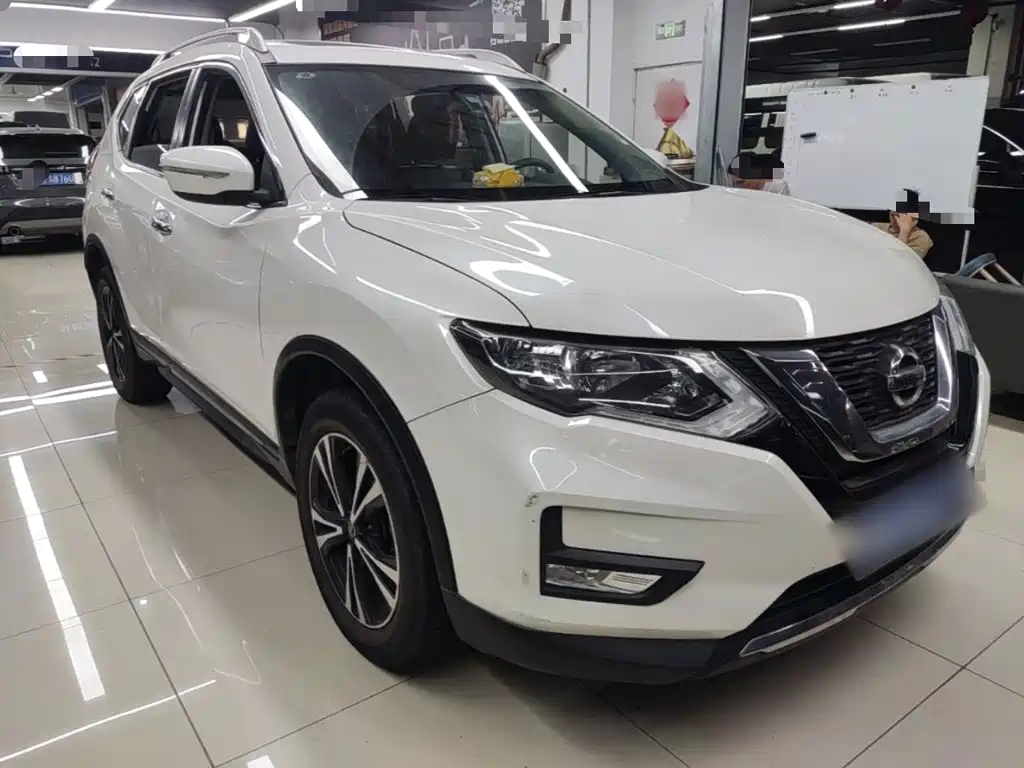 Nissan X-Trail — фото 4