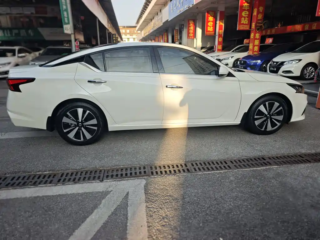 Nissan Teana — фото 4