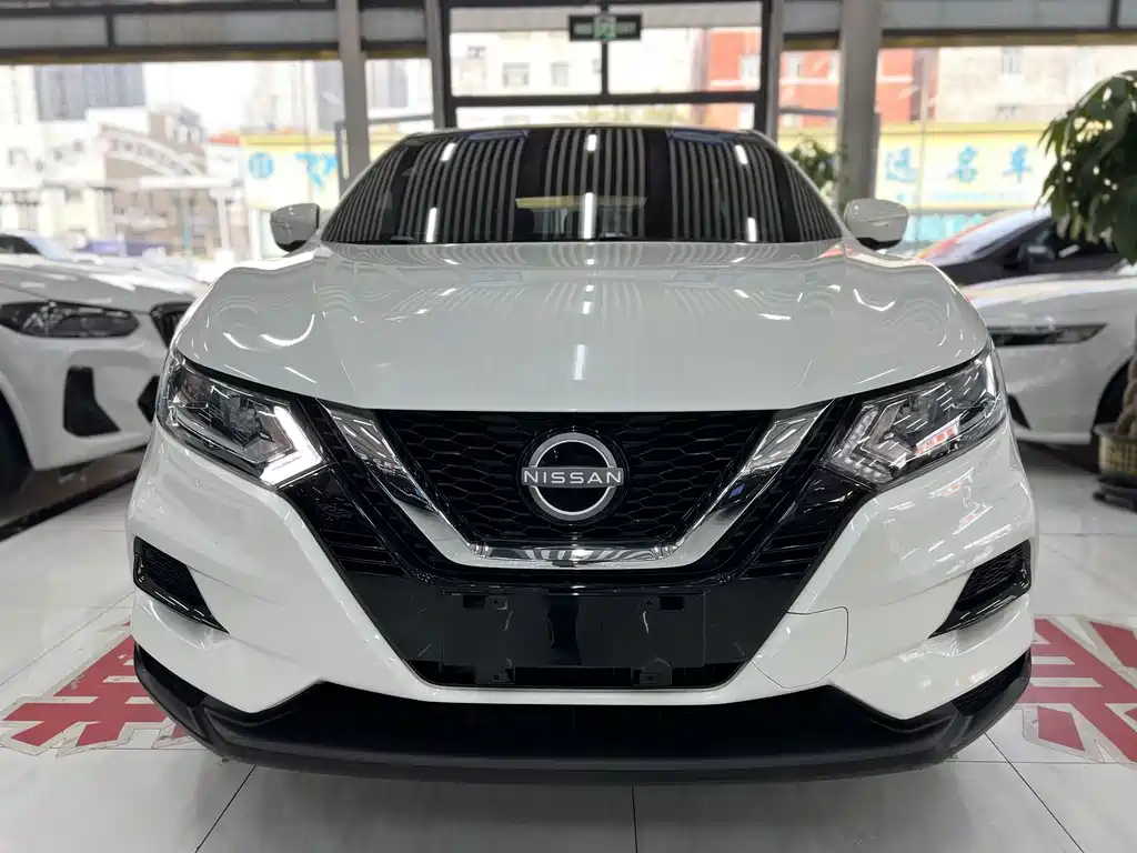 Nissan Qashqai — фото 2