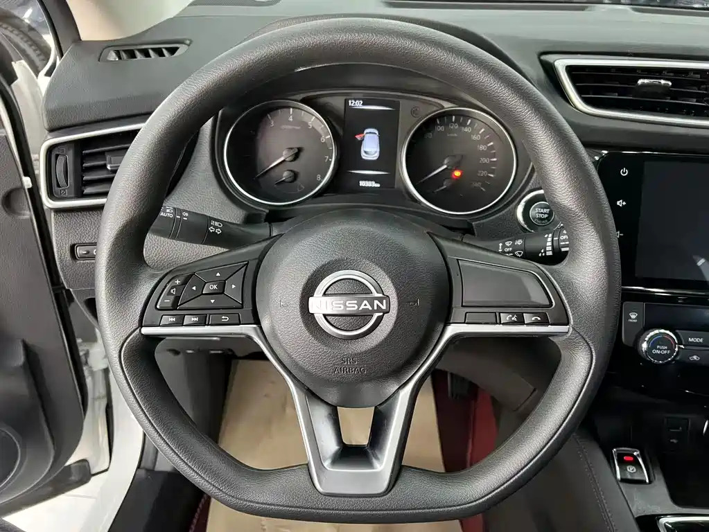 Nissan Qashqai — фото 14