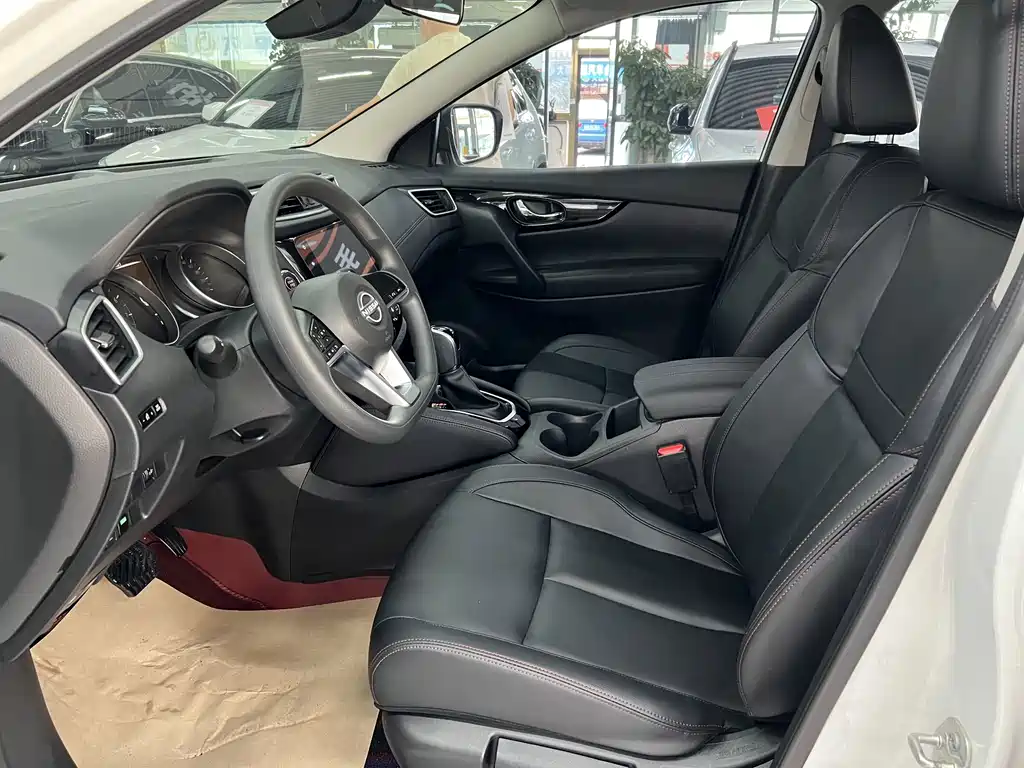 Nissan Qashqai — фото 4
