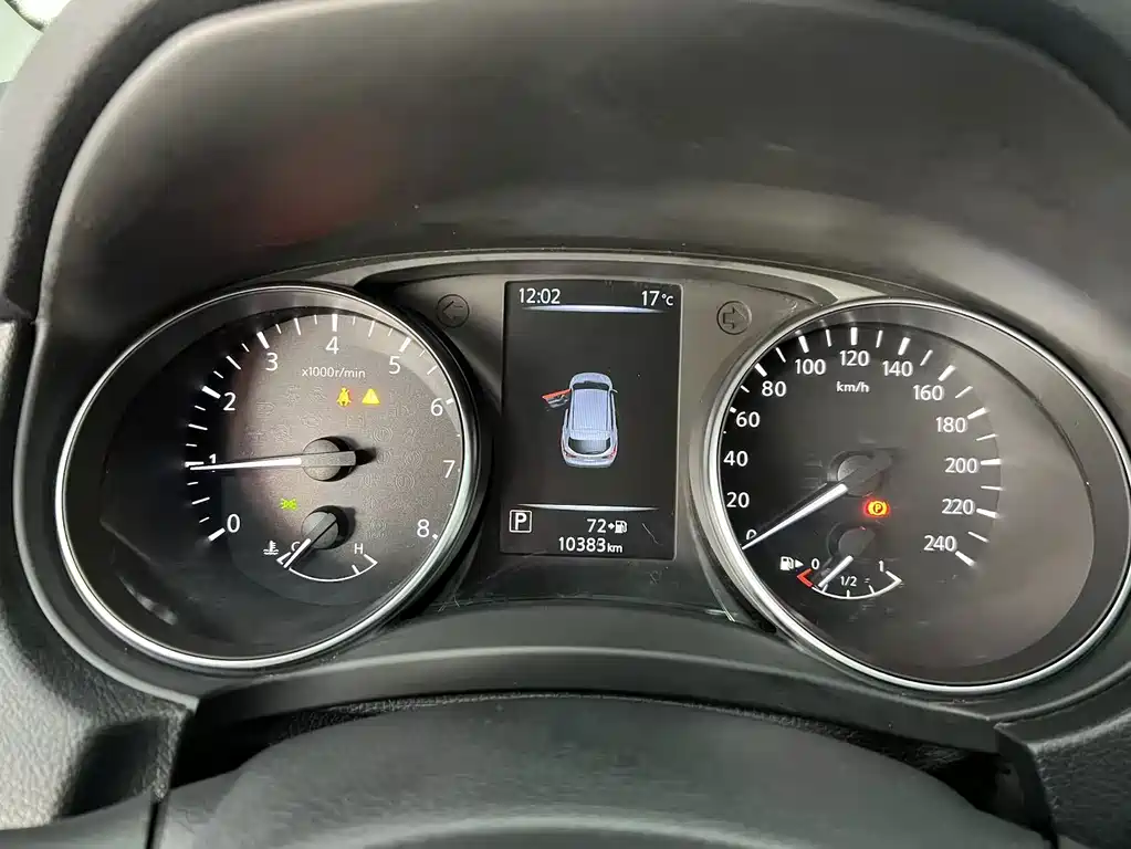 Nissan Qashqai — фото 10