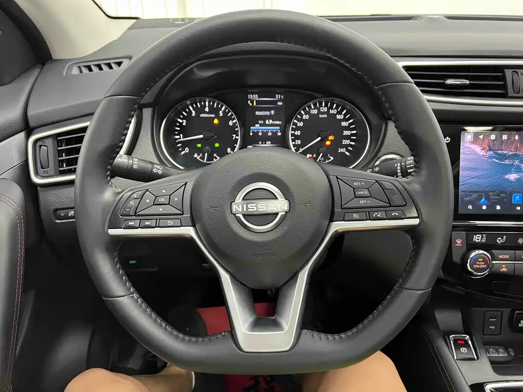 Nissan Qashqai — фото 11