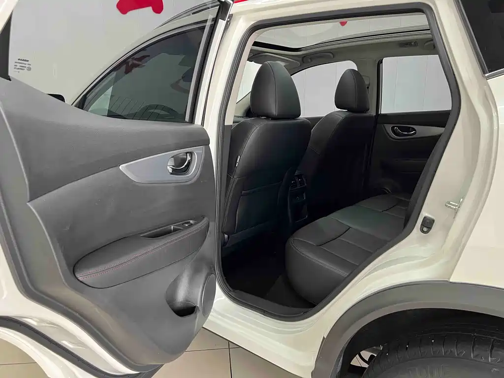 Nissan Qashqai — фото 15