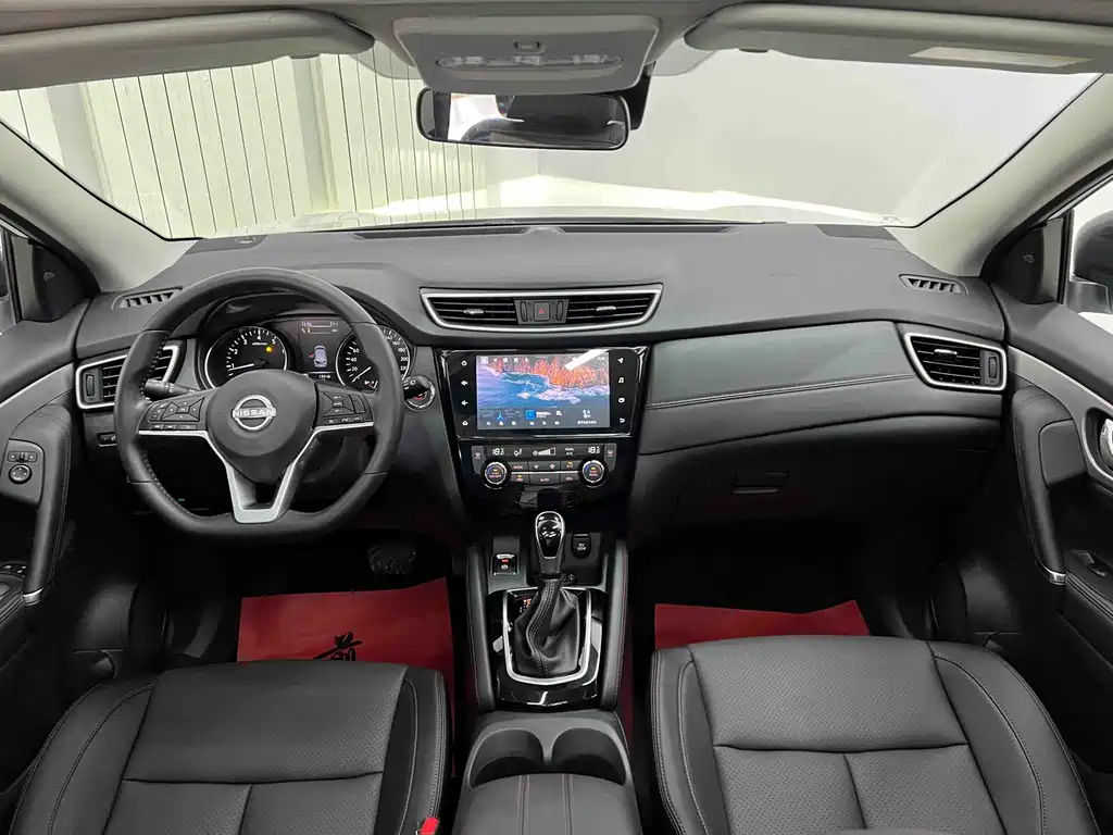 Nissan Qashqai — фото 16