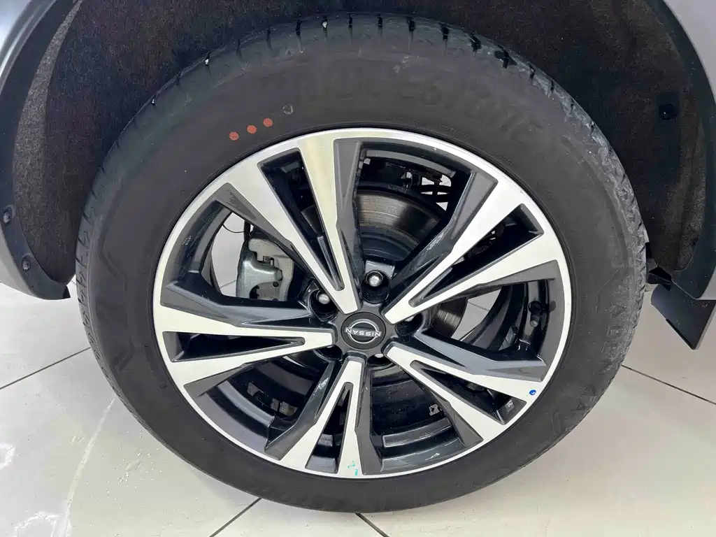 Nissan Qashqai — фото 22