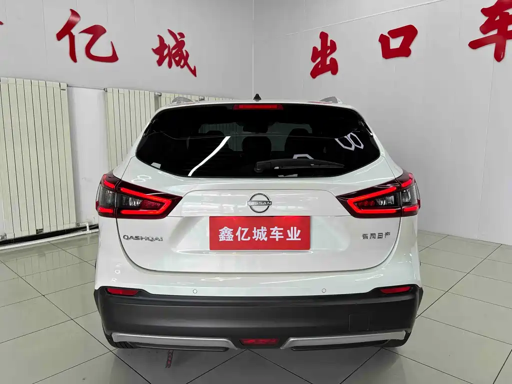 Nissan Qashqai — фото 5