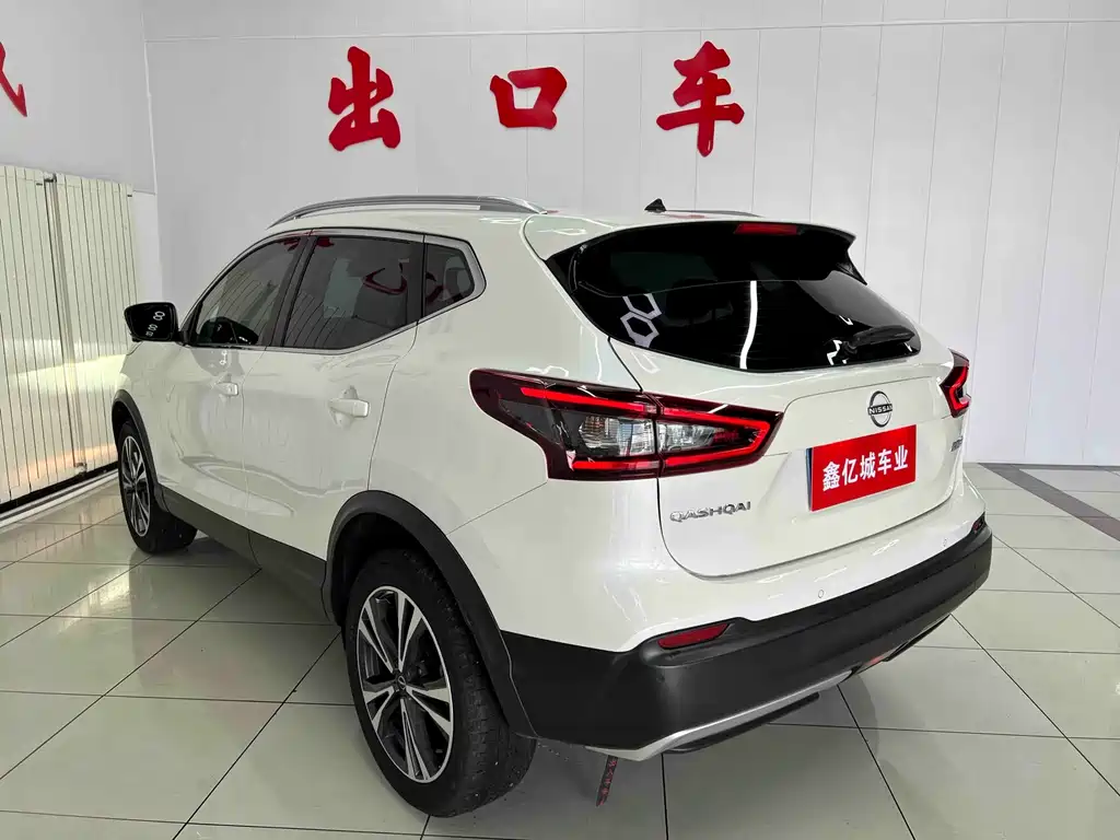 Nissan Qashqai — фото 6