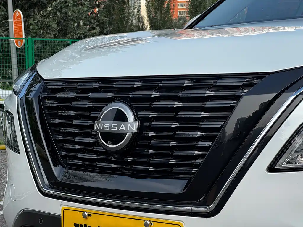 Nissan X-Trail — фото 14