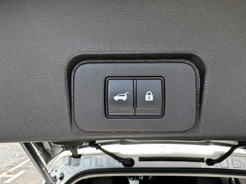 Nissan X-Trail — фото 24