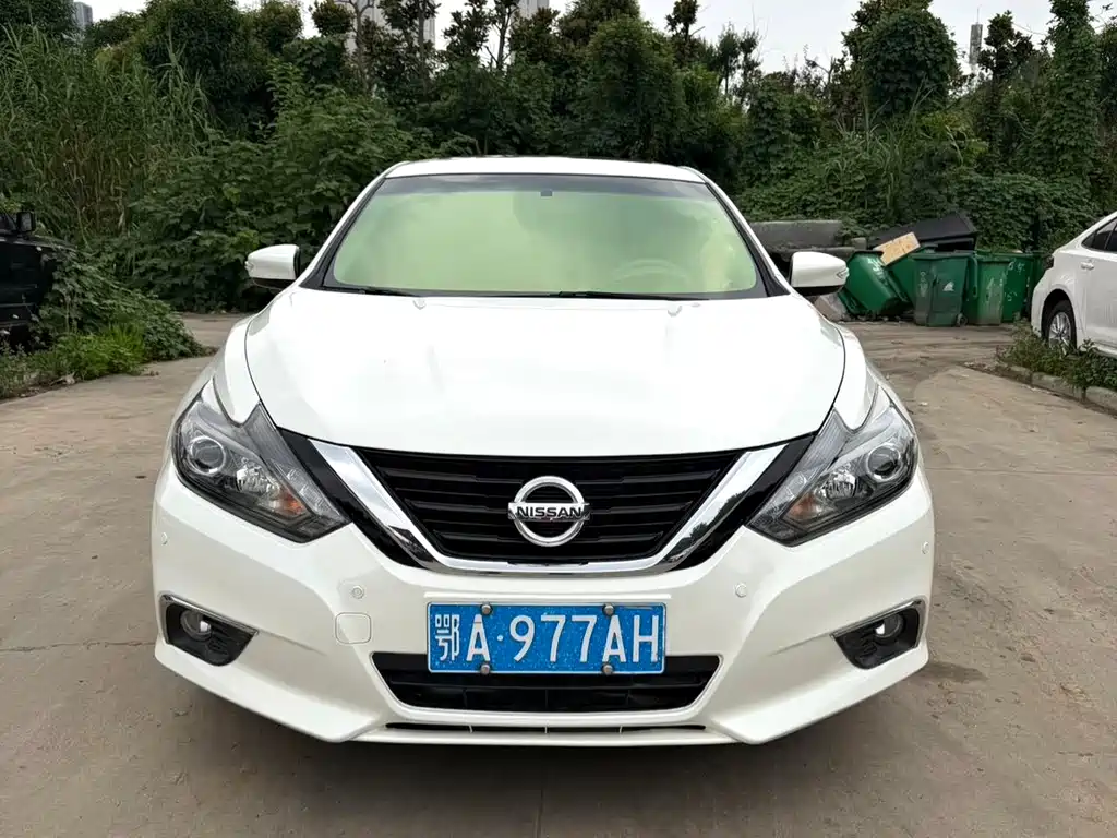 Nissan Teana — фото 2