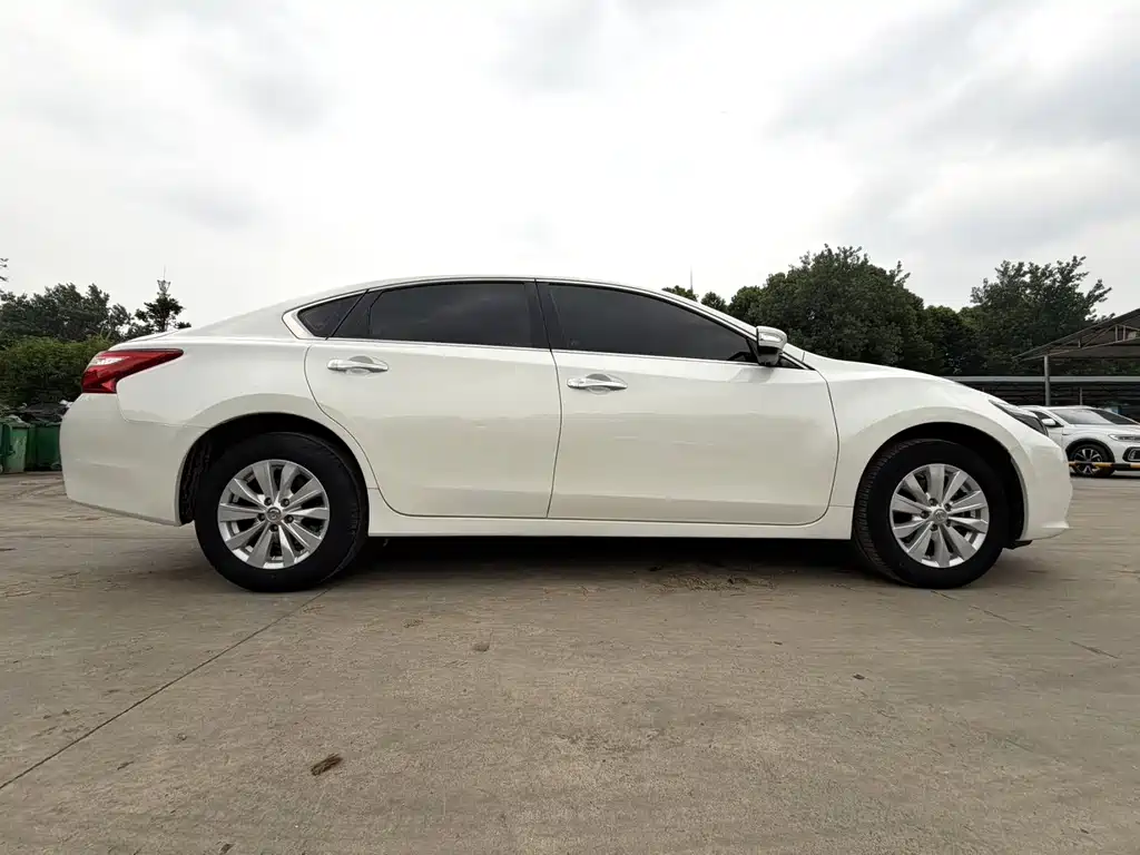 Nissan Teana — фото 4