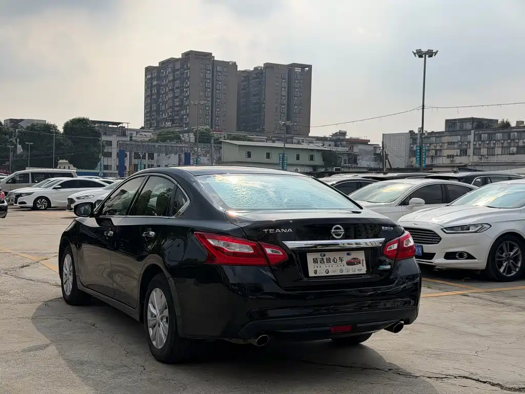 Nissan Teana — фото 4