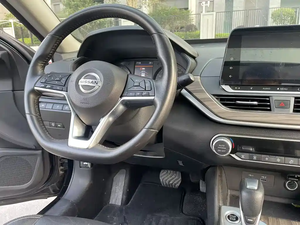 Nissan Teana — фото 3