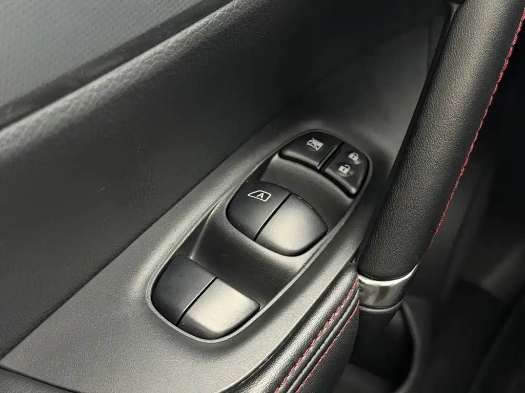 Nissan Qashqai — фото 14