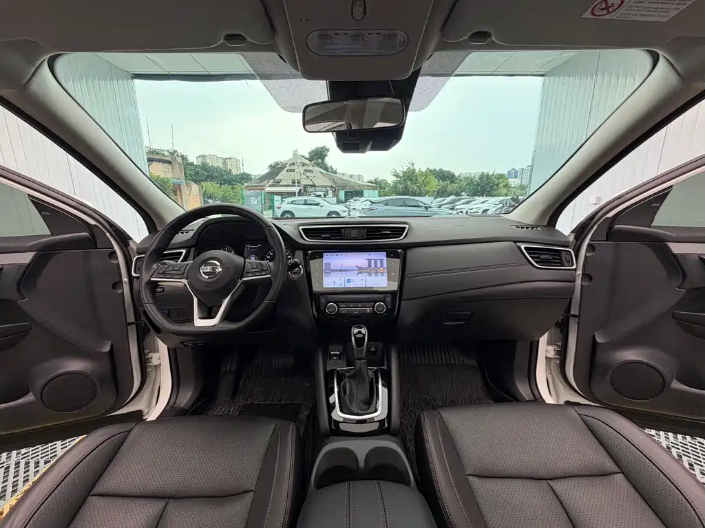 Nissan Qashqai — фото 20