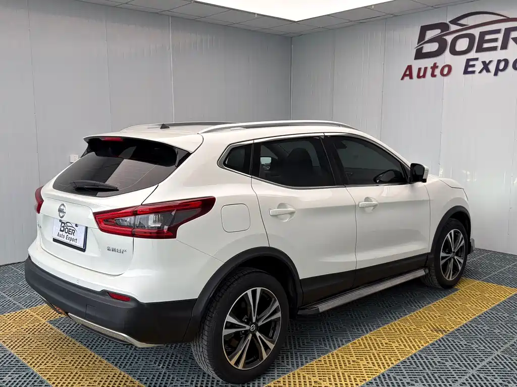 Nissan Qashqai — фото 6