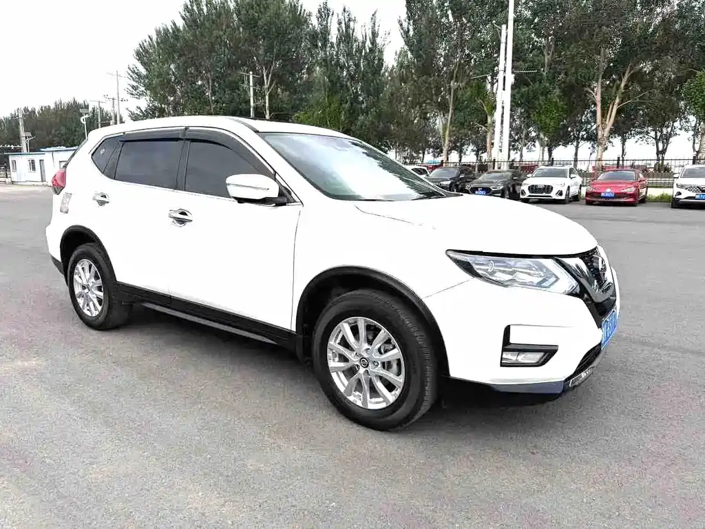 Nissan X-Trail — фото 2