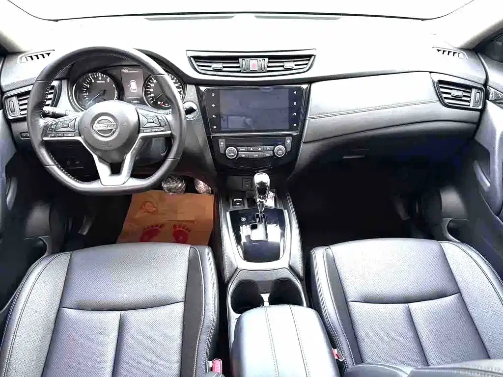 Nissan X-Trail — фото 4