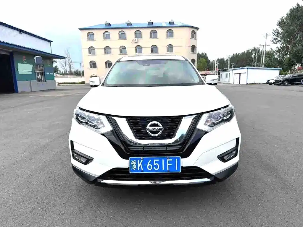 Nissan X-Trail — фото 8