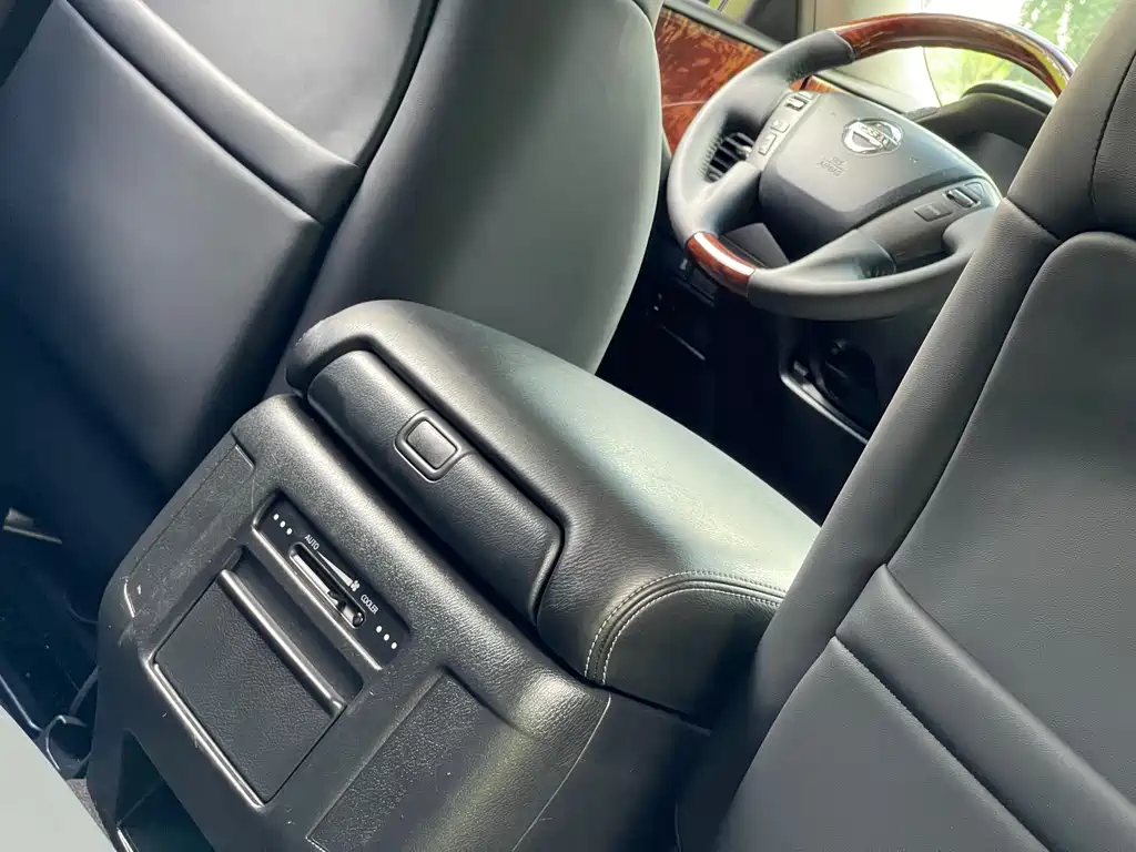 Nissan Patrol — фото 20
