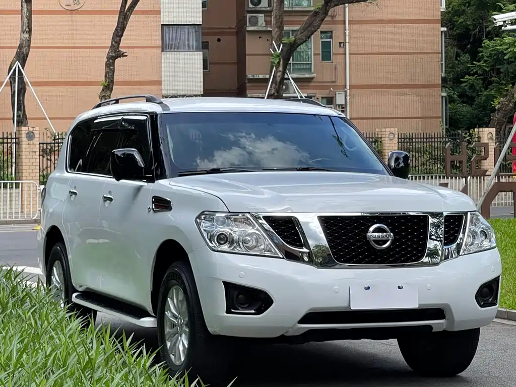 Nissan Patrol — фото 3