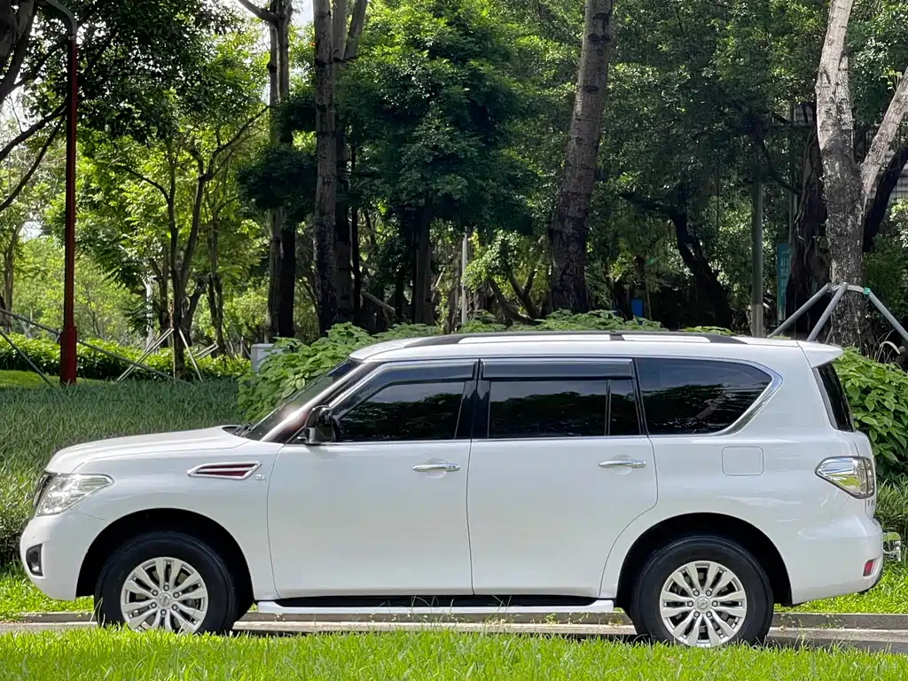 Nissan Patrol — фото 4
