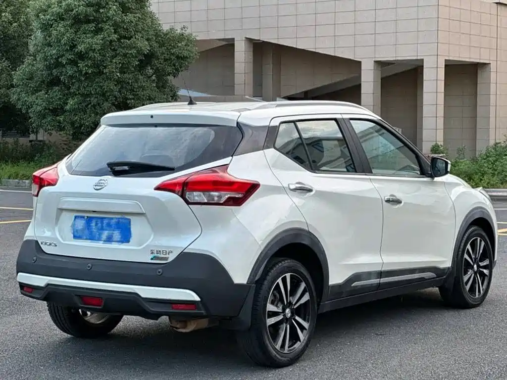 Nissan Kicks — фото 4