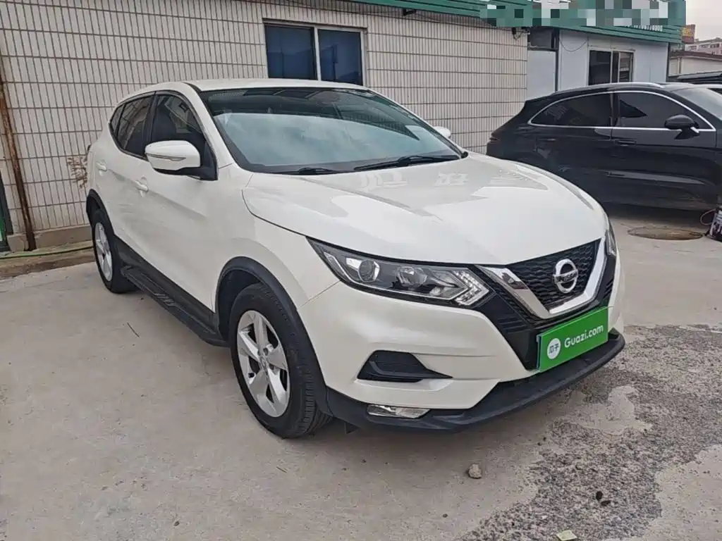 Nissan Qashqai — фото 4