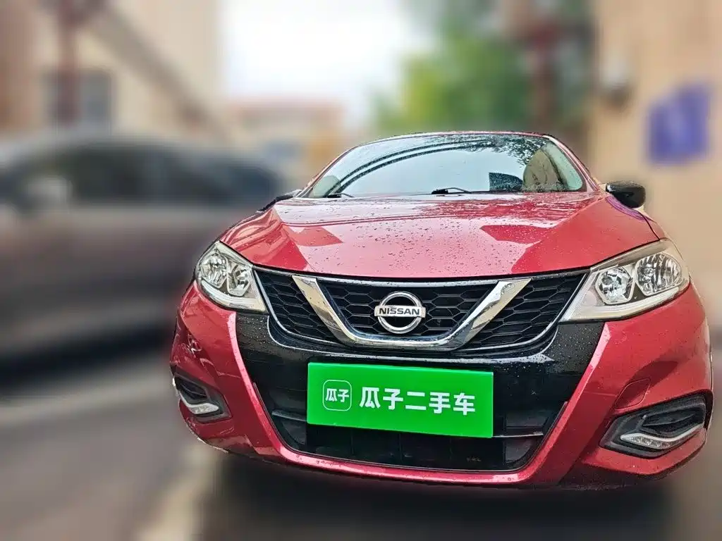 Nissan Tiida — фото 23