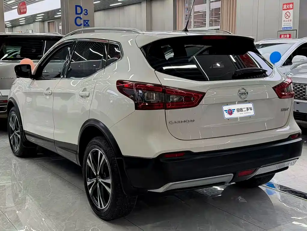 Nissan Qashqai — фото 3
